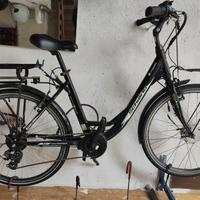 City bike elettrica misura 28″ FLLI. SCHIANO