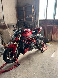 Ducati streethfigter 848