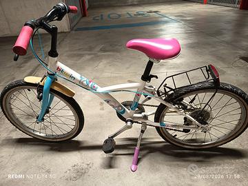 Bicicletta  Btwin per bambini  da 6 ai 9 anni