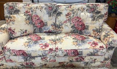 Divano come nuovo 4 posti