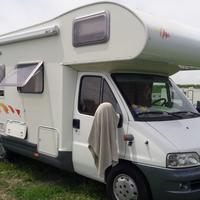 Camper mansardato