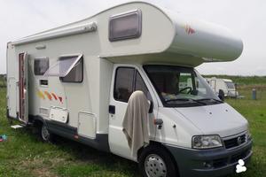 Camper mansardato