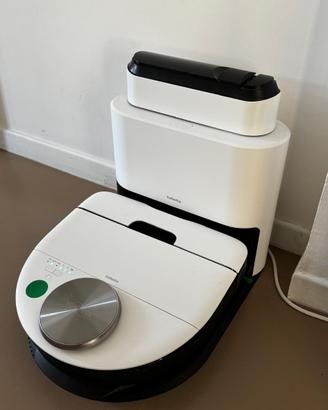 Robot Aspirapolvere Folletto VR7s con Base