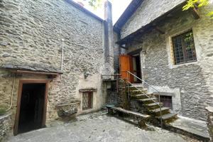 CASA INDIPENDENTE A CERCINO