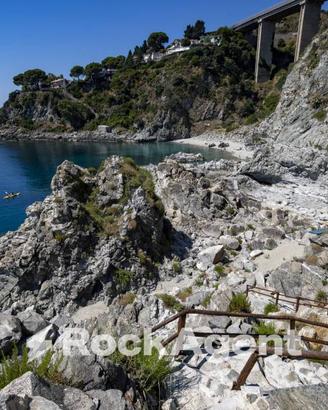 APPARTAMENTO BAIA DI COPANELLO A 300 M. DAL MARE