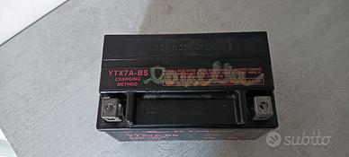 Batteria Yuasa x Kimco