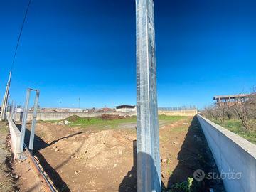 Piazzale 1.600MQ FL325