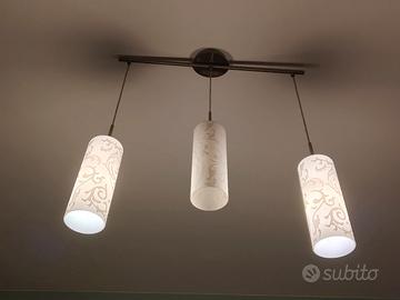 Lampadario a tre punti luce 
