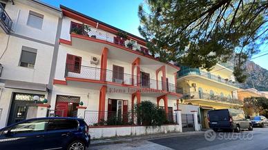 Appartamento di 135 m² con 4 locali e box auto a P