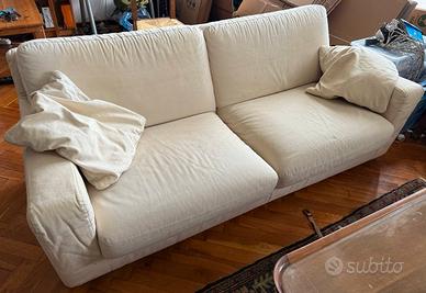Divano tre posti