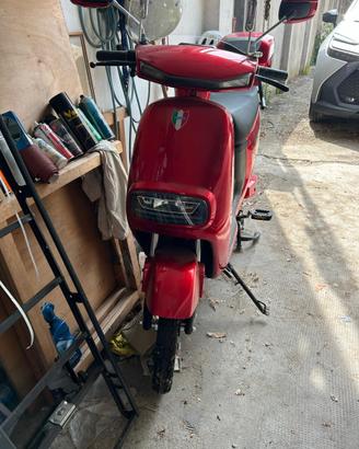 Bici Elettrica Scooter UFO EBIKE