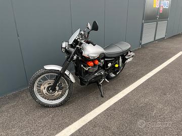 Triumph Scrambler 900 a carburatori