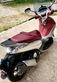 Piaggio beverly 350