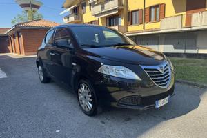 Lancia Y  1.2 benzina. Neopatentati