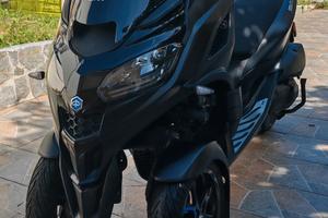 Piaggio MP3 310s (Sport)  Garanzia 2029
