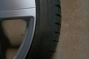 Pneumatici invernali con cerchi