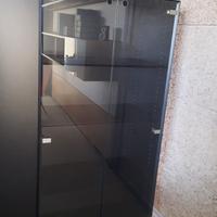 Armadio con ante in vetro - vetrinetta