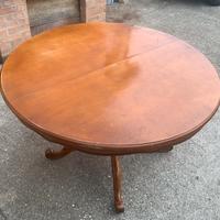 Tavola rotonda in legno