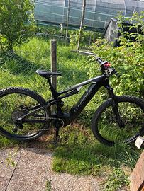 Bici elettrica WHISTLE O-RUSH C6.4 12V