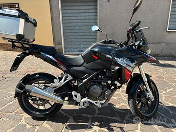Benelli TRK 251 2023