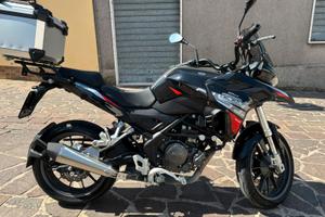 Benelli TRK 251 2023