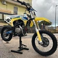 Pitbike modello RFX 125