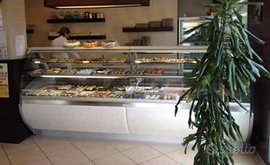vetrina pasticceria 