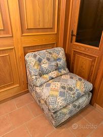 Divano 1 posto/ poltrona con cuscini- fantasia