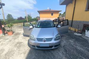 Golf 5 del 2004