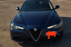 Alfa Romeo Giulia 2.2 180 cv