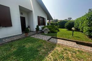 VILLA SINGOLA A LOMAGNA