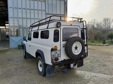 Land Rover Defender 110 2.5 Diesel – Lavori fatti