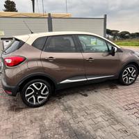 RENAULT CAPTUR 1.5 diesel 90 cv cambio automa 2016