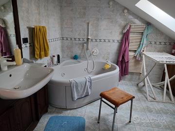 Villa disposta su tre livelli