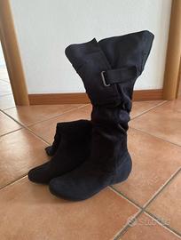 Stivali neri Luna Roja scamosciati con zeppa