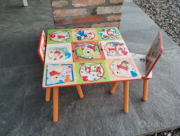 Tavolo con sedie bambini 
