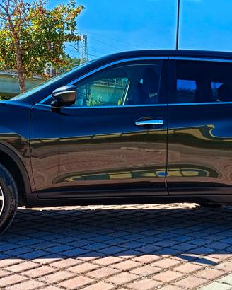 Nissan X-Trail 1.6 dCi 2WD -Gancio Traino
