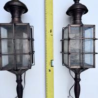 Coppia lampade da esterno, metallo e vetro