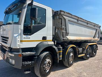 IVECO TRAKKER 440 INTERCAMBIABILE