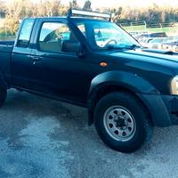 Nissan Navara (D22) 2.5 TD 133CV 4WD Cab. Singola