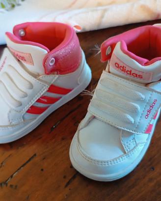 Scarpe da ginnastica bambina numero 20