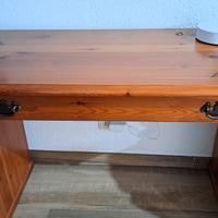 scrivania in legno 