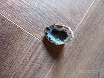 Geode quarzo cm3,5x2x2 29€