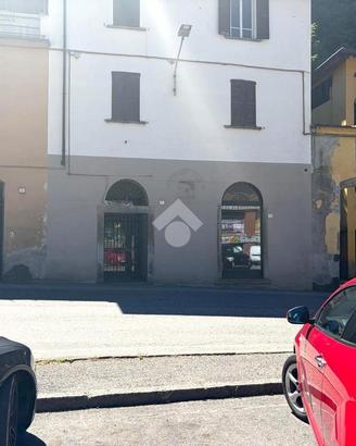 NEGOZIO A BRENO