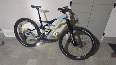 e-MTB Orbea Rise H30
