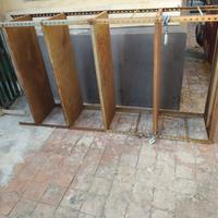 Scaffalatura in ferro (da verniciare)
