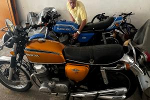 Kawasaki H2 Mach IV e Honda Cb 750 Four