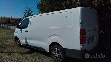 Furgone jumpy passo maggiorato