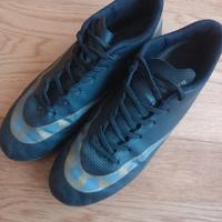 Scarpe calcetto n.38
