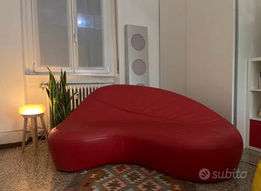 Divano Moroso Saruyama Island in pelle rossa